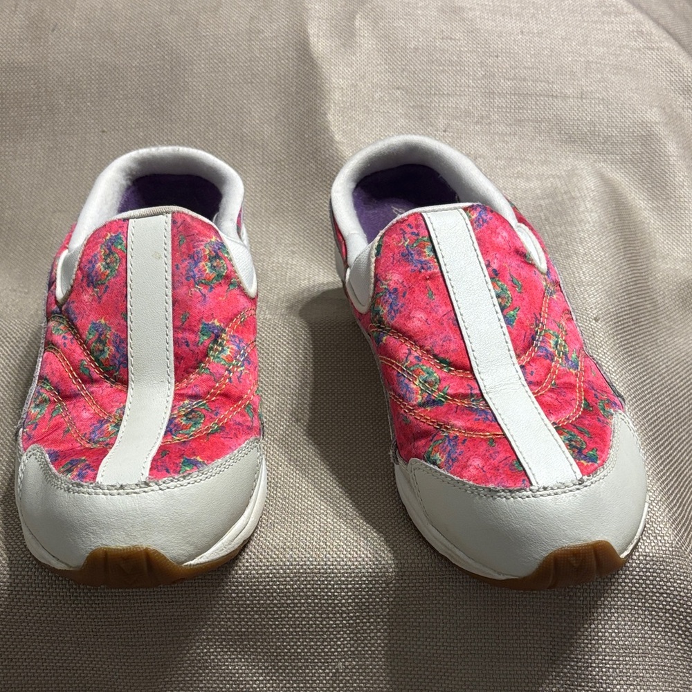 Easy Spirit Traveltime Mules
